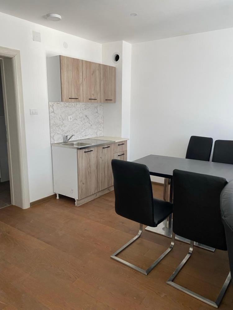 Sandra Apartmani Vrsac Esterno foto